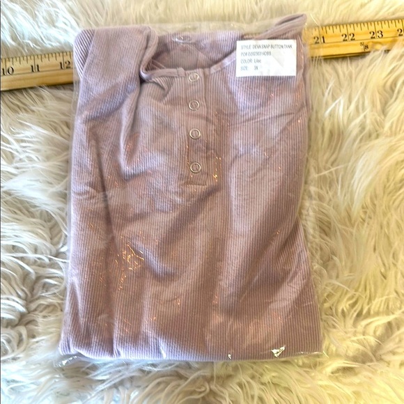 Blakely Lilac‎ Snap Button Tank Top - Picture 6 of 7